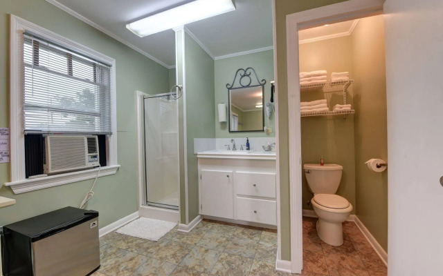 A Chateau on the Bayou Bed & Breakfast