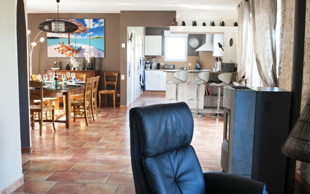 ZenBreak - Charming House in Neuvy