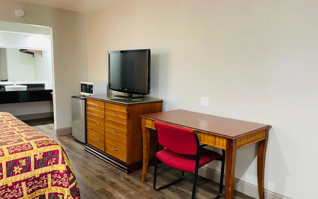 Studio 6 Suites – Mesquite, TX – Gross Rd.