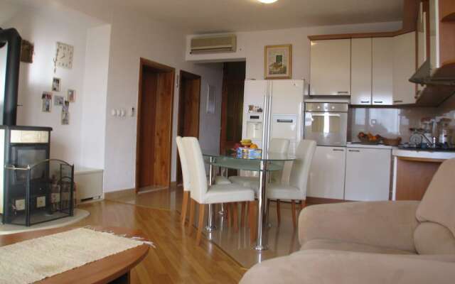 Apartment Lucija