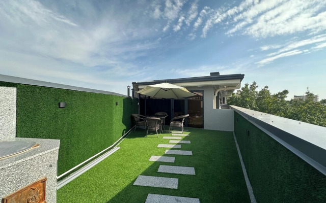 Byond Hotel & Hostel