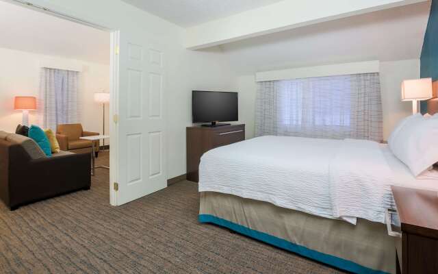 Hawthorn Suites by Wyndham Tinton Falls