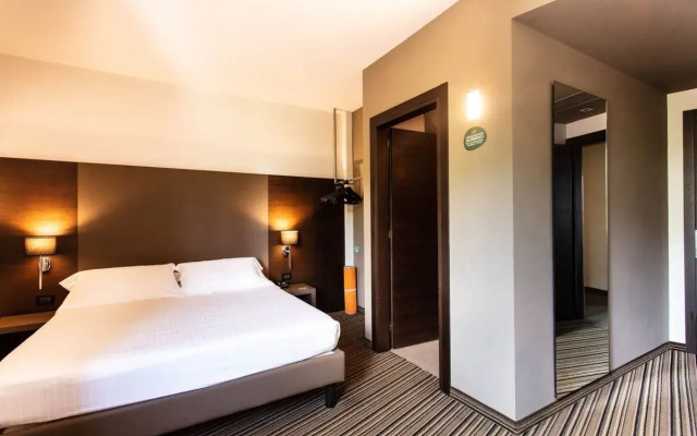 Sweet Hotel