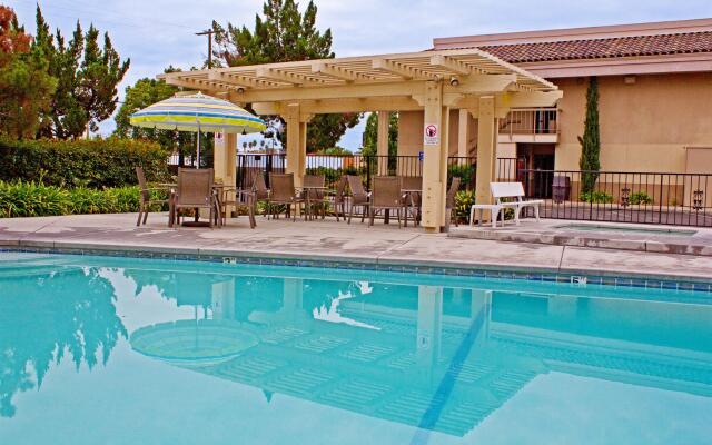 Best Western Village Inn