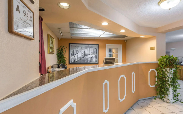 Super 8 by Wyndham Black Mountain