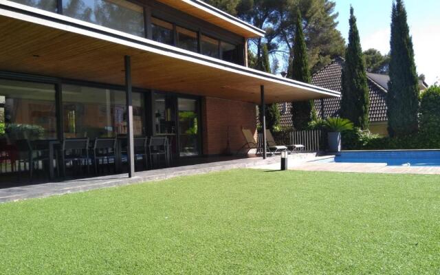 Villa Del Bosque
