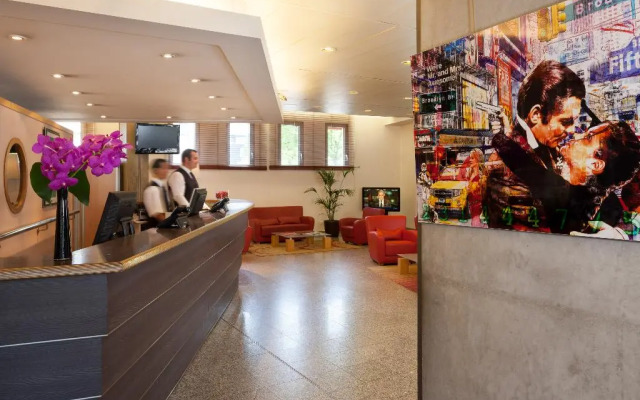 Отель Moxy Paris La Villette