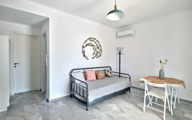 Villa Maria - Naoussa Fishes Blue Grey Suite