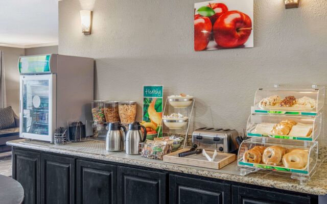 Quality Inn & Suites