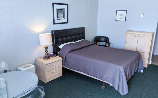 Skyline Motel & Campus Inn