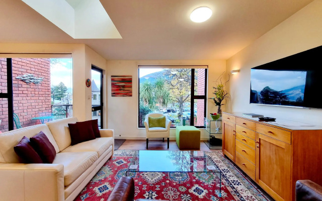 St James Apartments