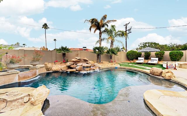 Ultra-Posh - 3 Br Home