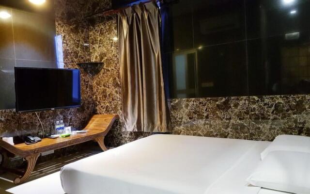 Flyk Hotel
