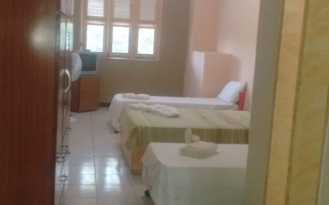 Hotel Iparana Paradise