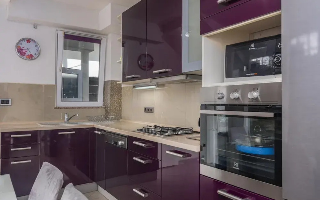 Modern Apartment in Arbanija with Hot Tub
