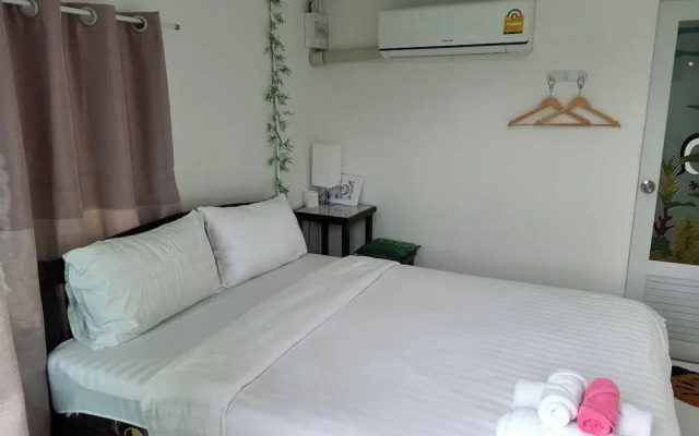 The Forest Hill Cafe & Homestay