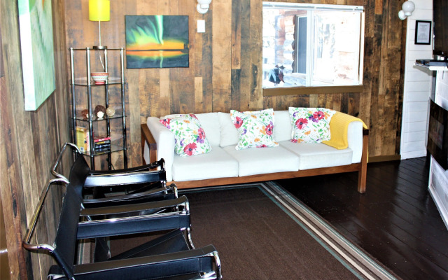 Woodhouse Cottages and Ranch