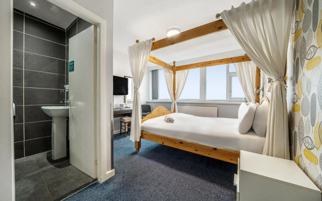 Bluewaters Hotel