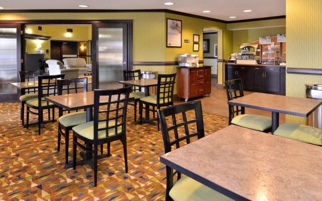 Holiday Inn Express Hotel & Suites Madison by IHG