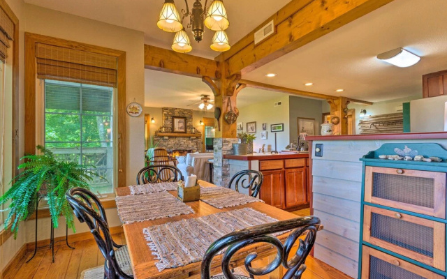 Mountain Air Condo w/ Deck & Views, Pets Welcome!