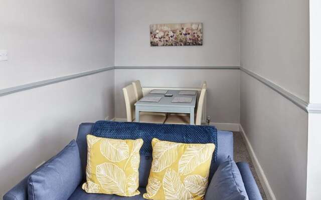 Host Stay Cobblestones