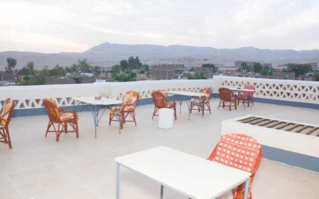 Desert paradise Hotel