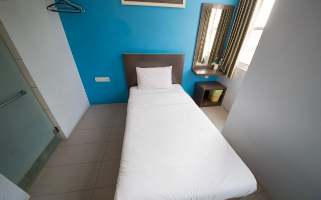 Golden Pearl Hotel Near Universiti Tun Hussein Onn Malaysia UTHM