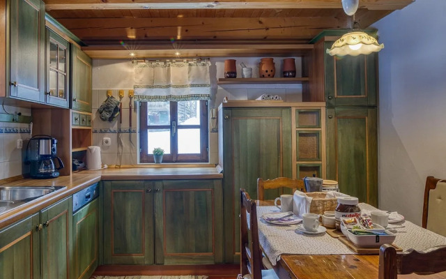 Chalet Kupljenik Near Bled Lake