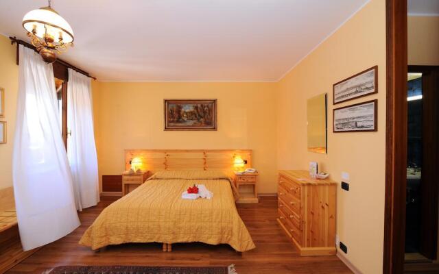 Hotel Siros