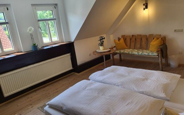 Pension Zur Neuenburg