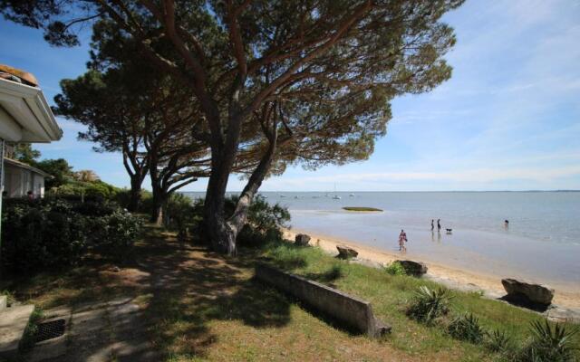 Appartement rénové 2 chambres les pieds dans l'eau