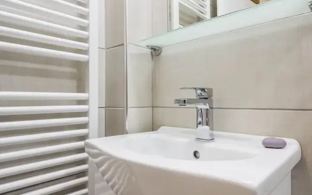 Three Bedrooms Apartment Under Acropolis