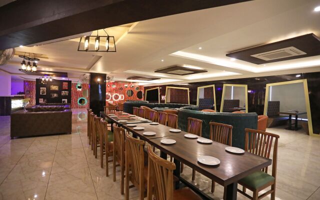 OYO 11375 Hotel G20 Inn