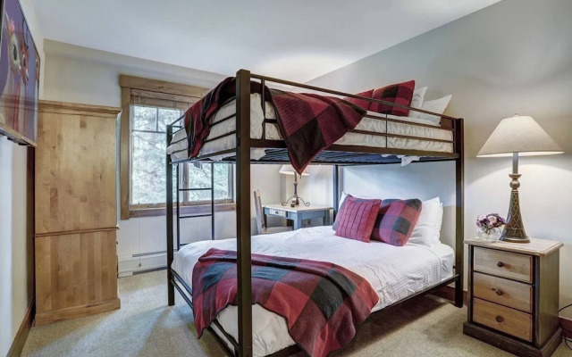 Ski-in Mountain Thunder Lodge 2 Bedroom Condo