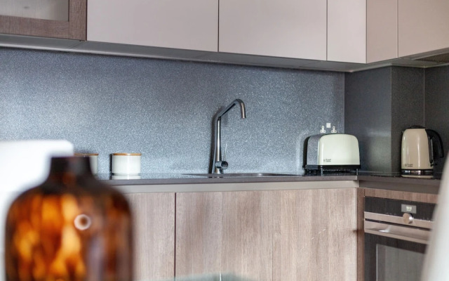 The Ravenscourt Park Collection
