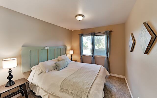 1929oaks 3 Bedroom Home