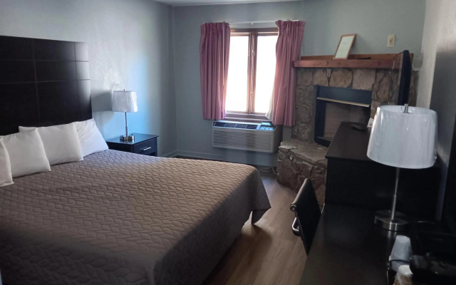 Hofbrau Riverfront Hotel