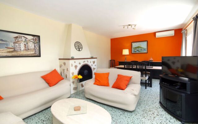 House Alma Calpe/Calp