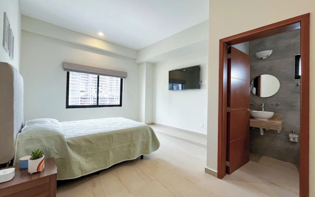 Makeva Condos - Near Malecon