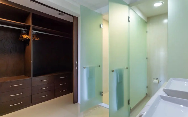 Mareazul Casa Sol 2 Bedroom Apts by RedAwning