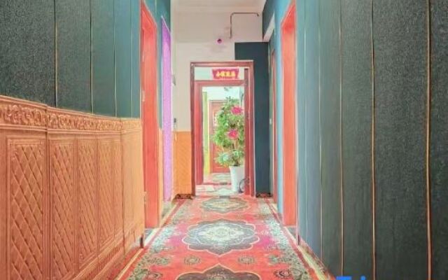 Narong Hongxing Theme Hotel