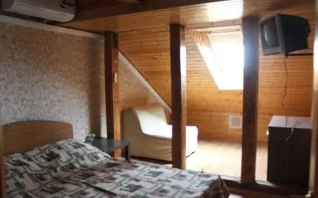 Guest house Battery 17