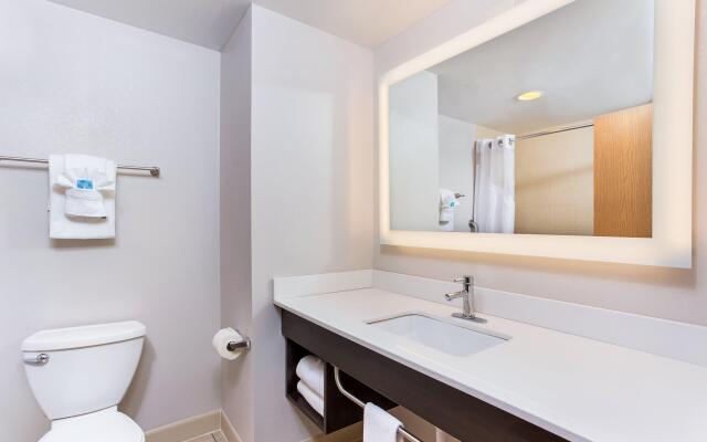 Holiday Inn Express & Suites Morristown by IHG