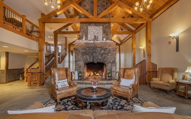 Suites at Silver Tree A123