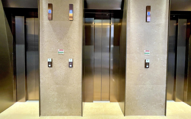 San Babila Modern Apartment