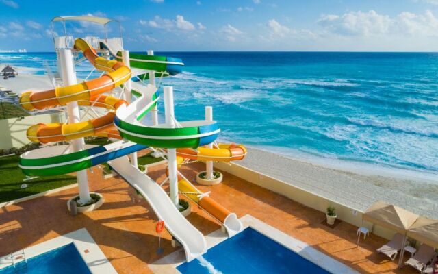 Crown Paradise Club Cancun All Inclusive