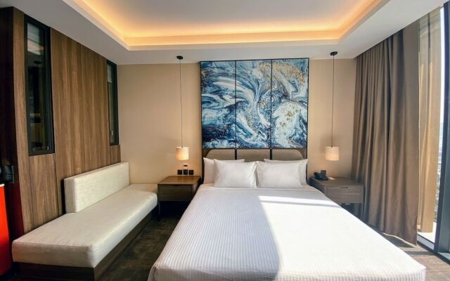 Muong Thanh Luxury Ha Long Centre Hotel