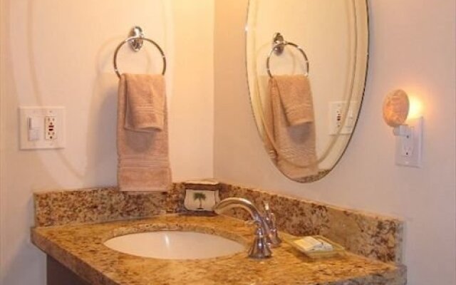 Waiohuli Beach Hale Ocean View Condos with Parking