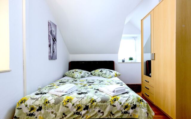 Split Apartments with Hotel Service
