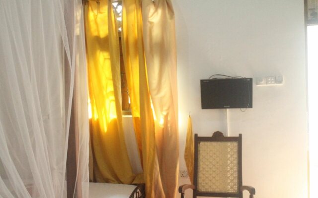 Fort Fifty Inn Guest House & Restaurant